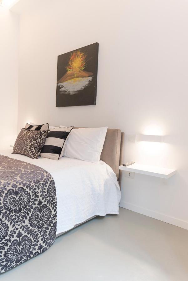 A Misura Duomo Rooms & Apartment - Ls Accommodations ナポリ エクステリア 写真