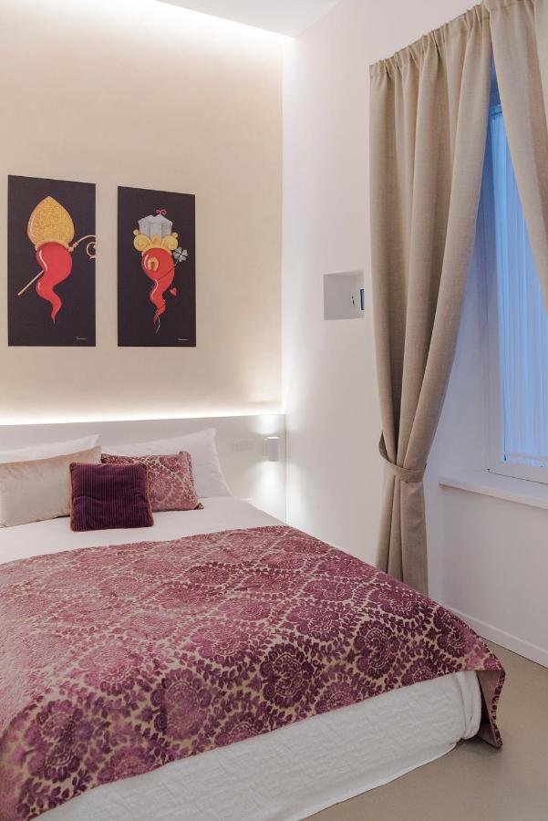 A Misura Duomo Rooms & Apartment - Ls Accommodations ナポリ エクステリア 写真