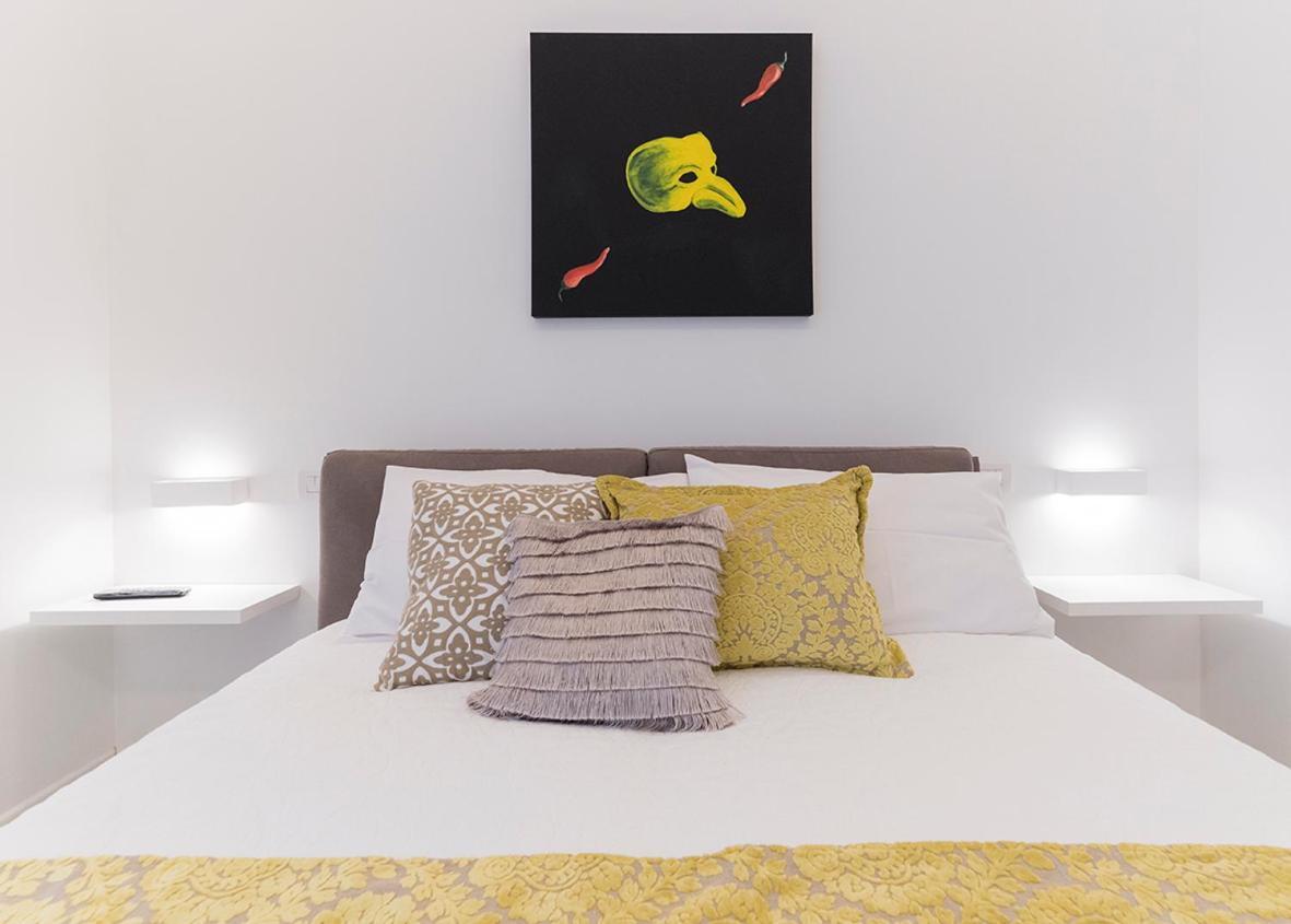 A Misura Duomo Rooms & Apartment - Ls Accommodations ナポリ エクステリア 写真