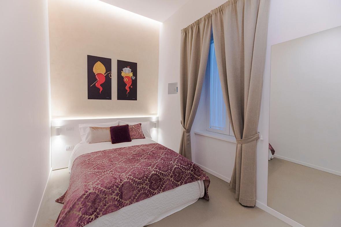 A Misura Duomo Rooms & Apartment - Ls Accommodations ナポリ エクステリア 写真