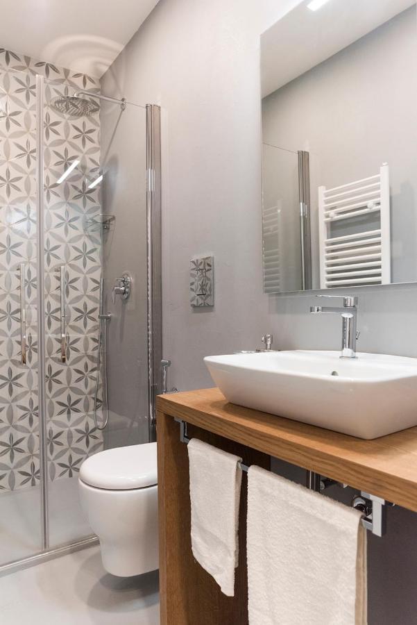 A Misura Duomo Rooms & Apartment - Ls Accommodations ナポリ エクステリア 写真